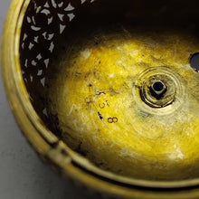Load image into Gallery viewer, Daniel Quare verge pocket watch 22k gold quarter repeater number 538. circa 1710 very rare