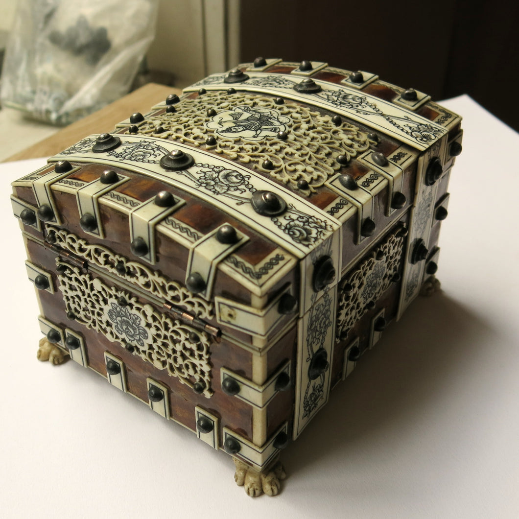 pocket watch box of Indian origin-circa 1800