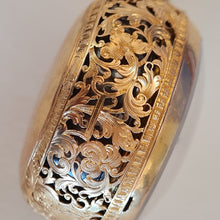 Load image into Gallery viewer, a fine verge gold quarter repeater by Fawconer London circa 1710 (sold)